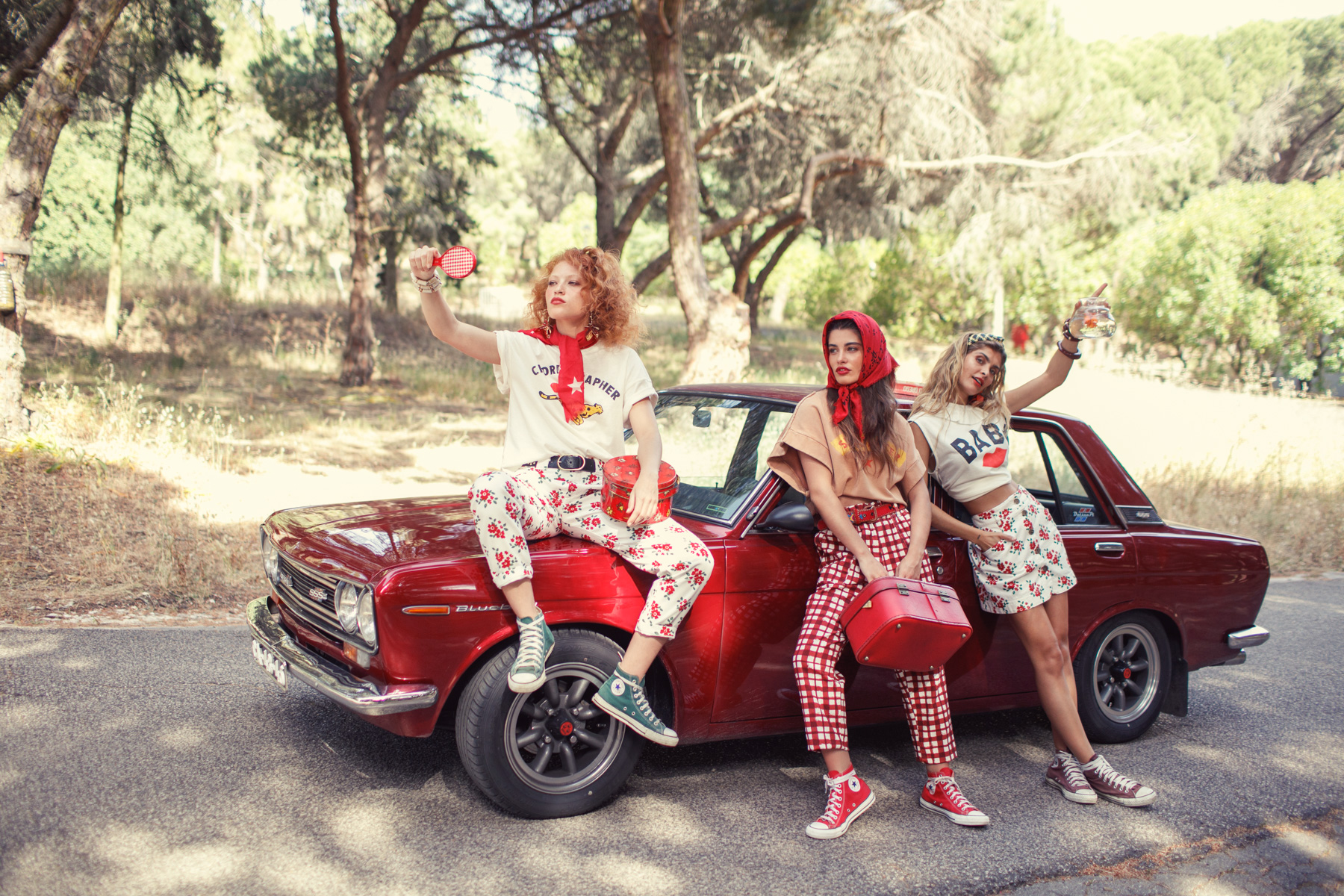 Krótka spódnica z nadrukiem kwiatów 5